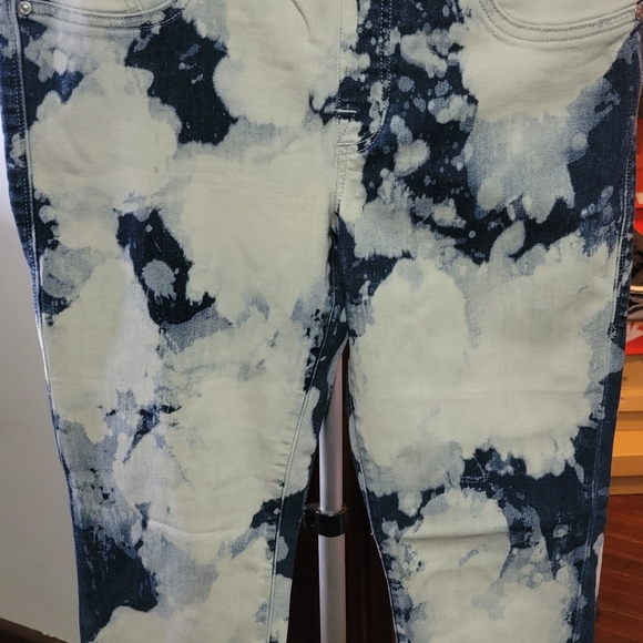 Rock & Republic jeans size 10 - Picture 3 of 7